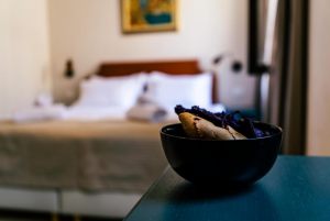Leonis Rooms